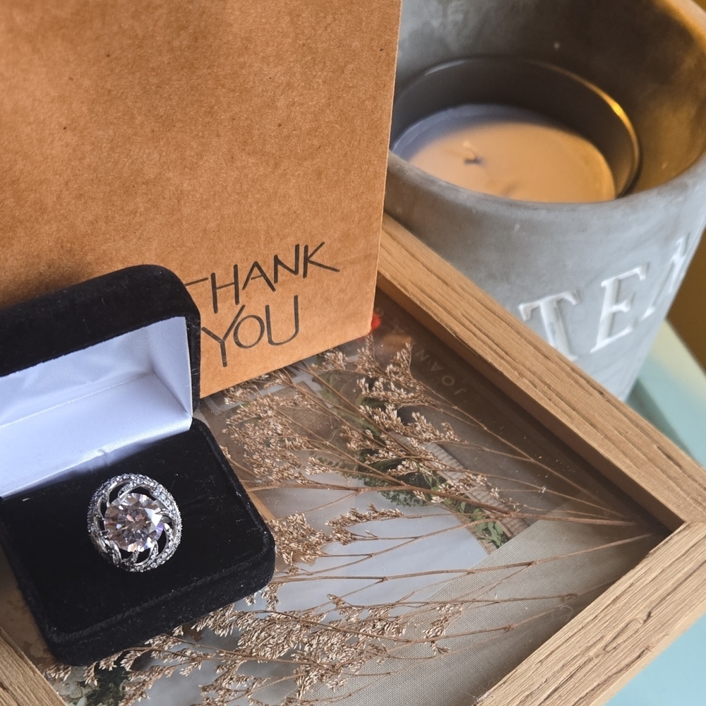 Elegant Silver Ring